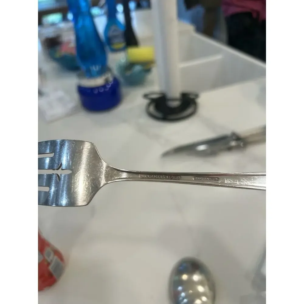 Vtg Wm A Rogers A1 Plus 1936 Camelot-Harvest Large Serving Spoon & Meat Fork SP